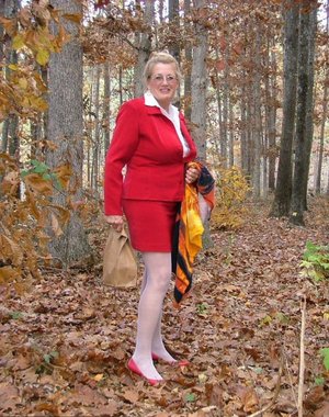 18 year old girl Amber nudes the cum from her bf's cock after they screw